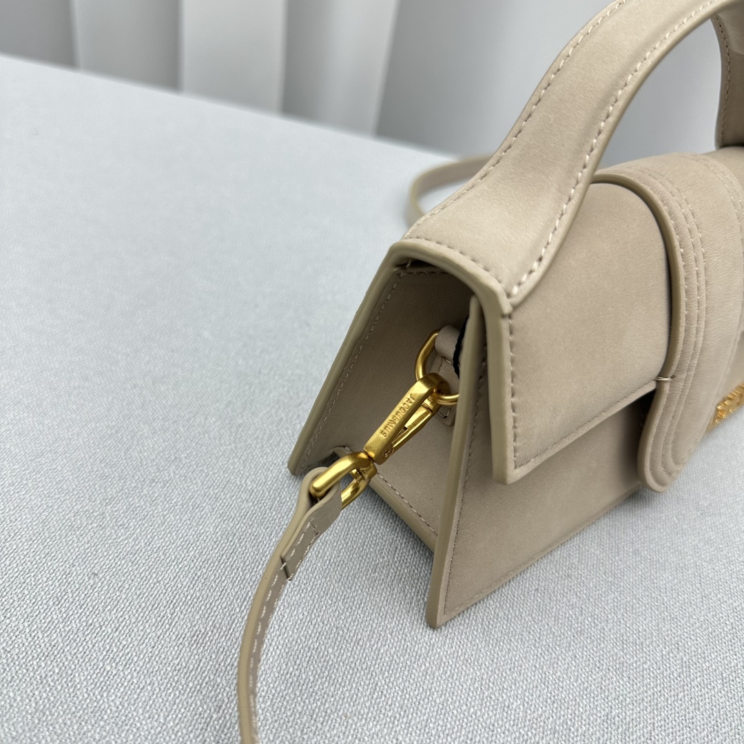 Jacquemus Satchel Bags